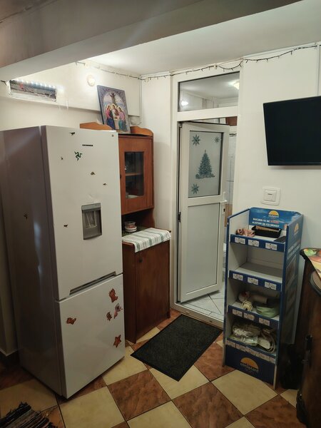 Piata Victoriei- McDonald's Buzesti